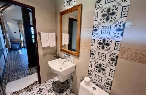Luang Prabang Hotel | Kuangsi Resort