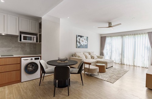 Sa Khu Apartment | Laguna Beachside, 1BR 200m to Bang Tao Beach