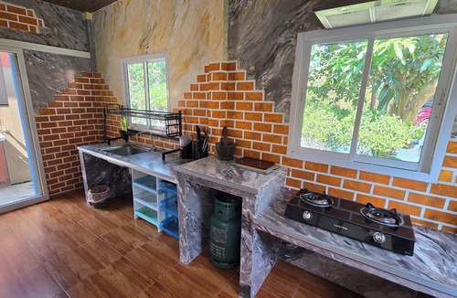 Ko Lanta House | Large Bungalow with Living room/and fully furbished kitchen.