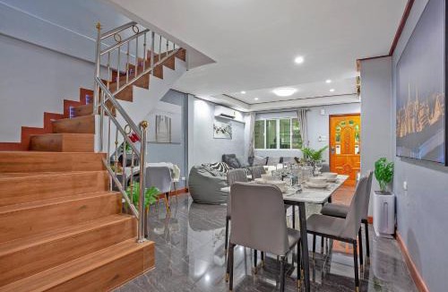 Phra Khanong House | Large Spacious 3BR House at BTS ON NUT