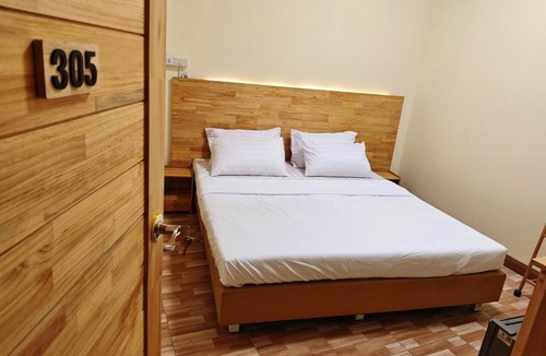 Nonthaburi Hotel | latitude 14 Room & breakfast