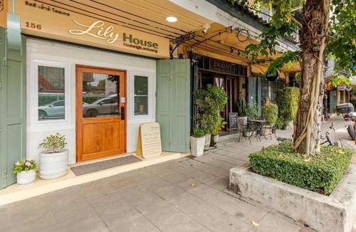 Khao San Hostel | Lily House Hostel