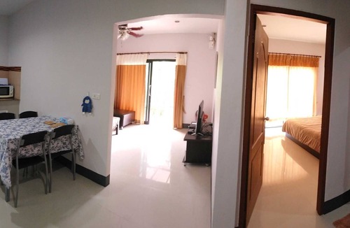 Krabi House | Little Blue House- AoNang: Bungalow in a quiet neighborhood near AoNang Beach!