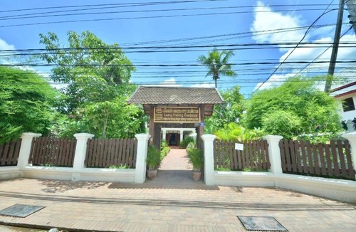 Luang Prabang Hotel | Luang PraBang Residence & Travel