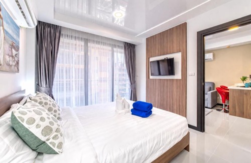 Nai Harn Apartment | LUMA Condo 1BR Open View NBC Nai Harn