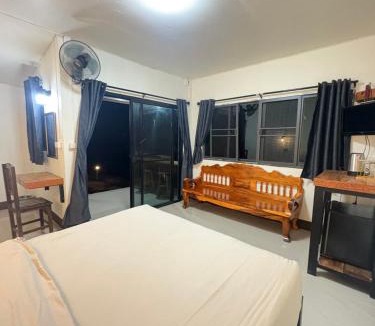 Mok Cham Pae House | Lung Soi Nguen Homstay Pang Oung