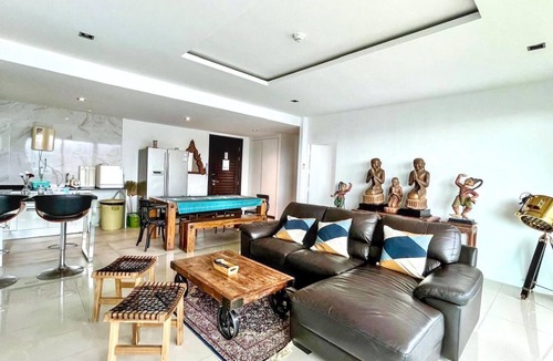 Patong Apartment | Luxurious 3-Bedroom Apartment with Stunning Patong Bay Views