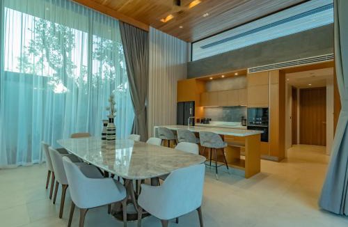 Bang Tao Villa | Luxury 4BR Pool Villa in Botanica - Villa Boa