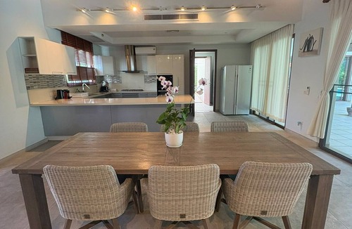 Cherngtalay Villa | Luxury 4BR Villa with Private Pool & Jacuzzi