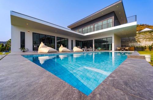 Khao Tao Villa | Luxury 5 Bedroom Pool Villa (KH-C2)