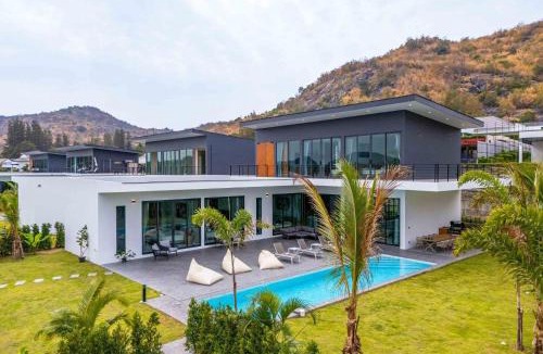 Khao Tao Villa | Luxury 5 Bedroom Pool Villa (KH-C2)