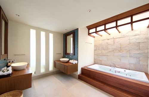 Plai Laem Villa | Luxury BeachFront with 4 full time staff and Chef