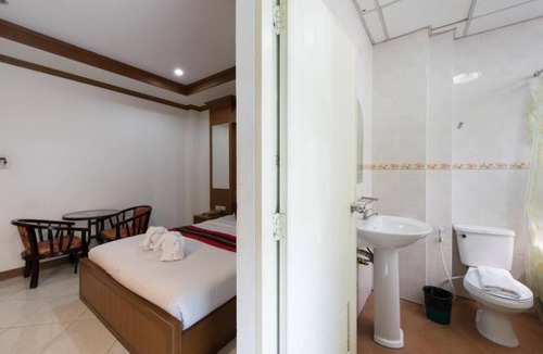 Nanai Road Hotel | Magnific Patong