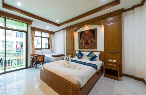 Nanai Road Hotel | Magnific Patong