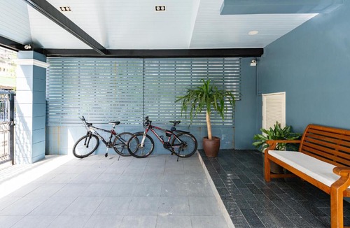 Bang Chak Hotel | Maneeya Park Residence