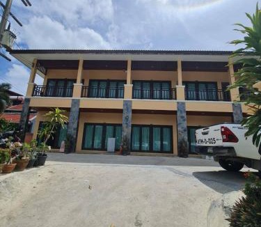 Bophut Hills Hostel | MM House Samui