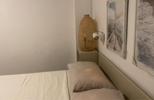 Dok Mai Apartment | Modern 2-bedroom condo near Foodie Market 11 min, Mega Bangna, Bangna Trad Road 12 min, Suvarnabhumi Airport 15 min