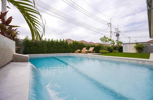 Hua Hin Villa | Modern 3BR Villa w/Private Pool (MV55)