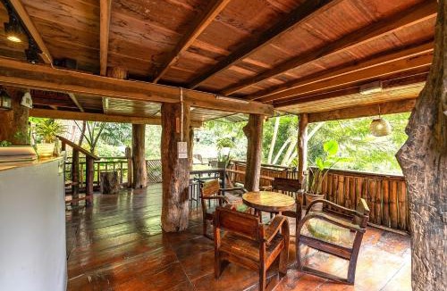 Mae On Hotel | Monruamsuk Homestay Cafe and Bistro