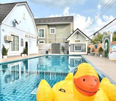 Chum Het House | MotoGP 15Min Private 3BR Home City Gated Community