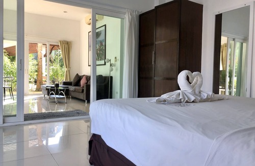 Ban Khlong Haeng Hotel | Nadivana Serviced Apartments