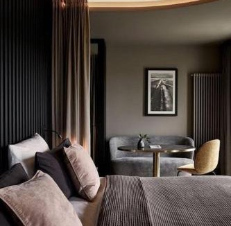 Chom Bueng Apartment | Navy black