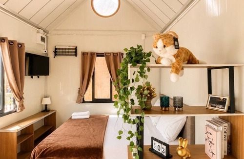 Racha Thewa House | Near BKK Homestay Airport
