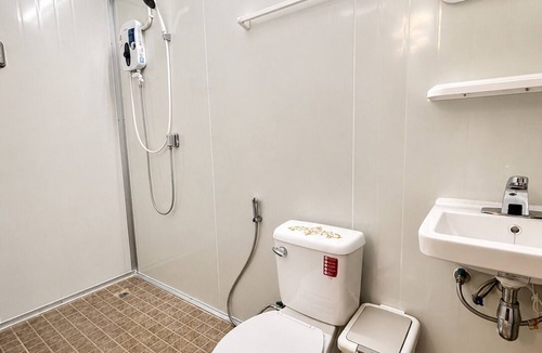 Racha Thewa House | Near BKK Homestay Airport
