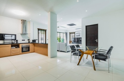 Rawai Villa | NEW Bamboo Villa 3 Bed 5 Minutes To Nai Harn Beach