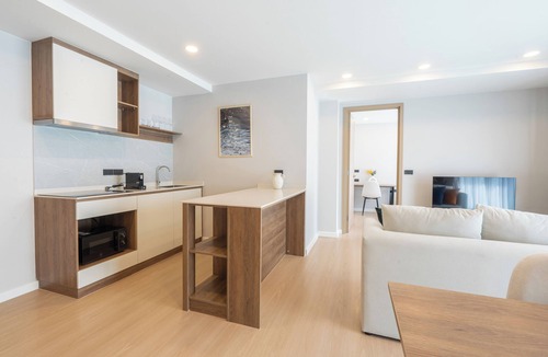 Cherngtalay Apartment | New Coastal 2BR Best Location Boat Avenue-Bangtao I Bella Space