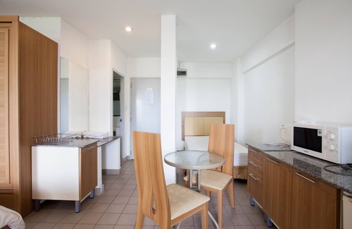 Chang Khlan Apartment | Night Bazaar Road - 40 Sqm - 7th Floor - King Size + Single Bed - Work-From-Home