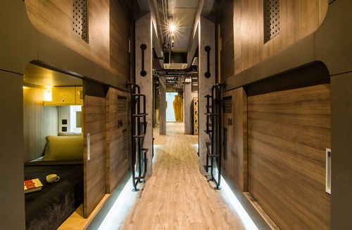 Pattaya Bay Hotel | Nonze Hostel