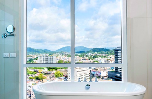Talat Yai Hotel | Novotel Phuket City Phokeethra Hotel