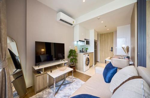 Central Pattaya Apartment | ONCE Condo Panoramic view & rooftop infinity pool