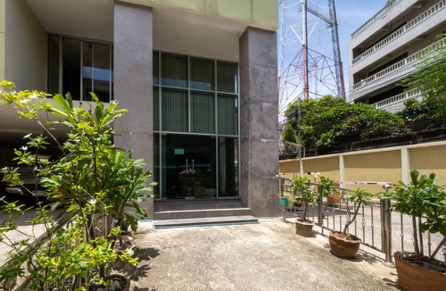 Bang Khun Phrom House | OYO 1071 Baan Tevej