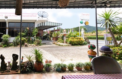 Ban Bo Han Hotel | OYO 1154 Naiyang House
