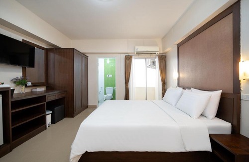 Suan Luang Hotel | P-Park Suvarnabhumi
