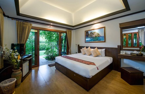 Cherngtalay Hotel | Pai Tan Villas