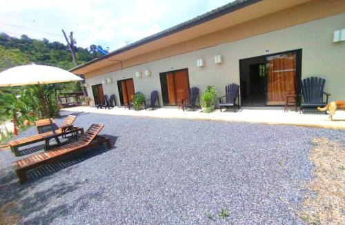 Thep Kasattri House | Pakrongcheep Farmstay