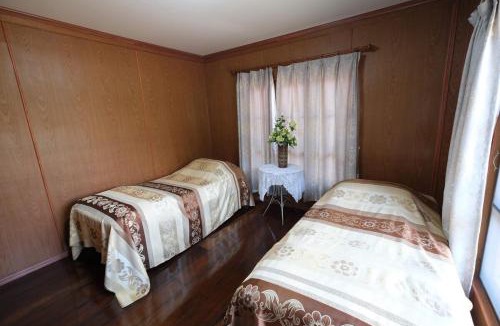 Kumphawapi House | Pao's Baan Suan Home Stay Red Lotus Lakeside 01