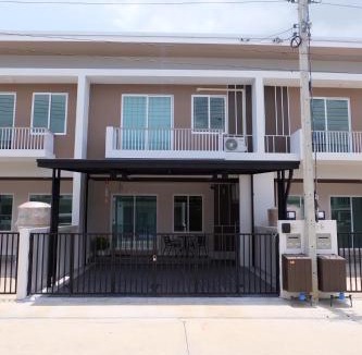 San Sai House | Parsons Place in Chiang Mai!