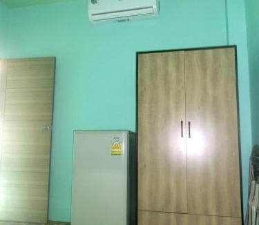 Talat Yai Apartment | Pek House