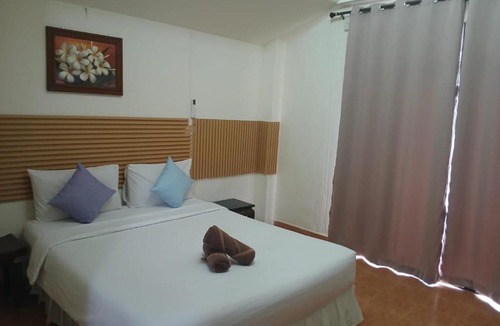 Chaweng City Center Hotel | Penzy Guest House