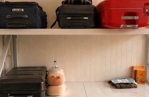 Chana Songkhram Hotel | Pet Friendly Luna & Local Oldtown Bangkok