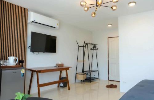 Rawai Hostel | PGD Blue city view