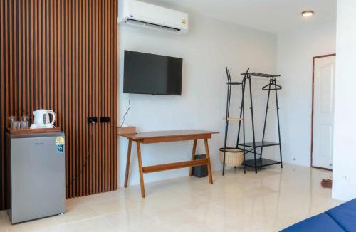 Rawai Hostel | PGD brown city view