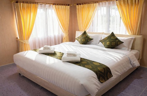 Ko Yao Hotel | Phetmanee Resort