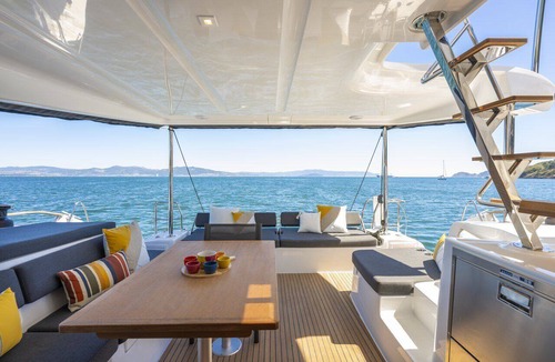 Pa Klok Boat Rental | Phuket Sun and Beach Sailing Extravaganza