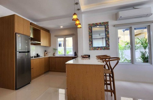 Si Sunthon Villa | Phuket Thailand 4 bedroom private pool villa short drive from beach and shops