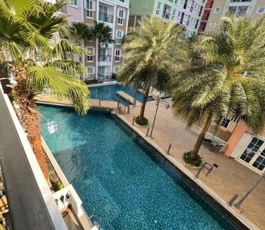 Na Chom Thian Apartment | Pool View 1-Bedroom at Seven Cote d Azur